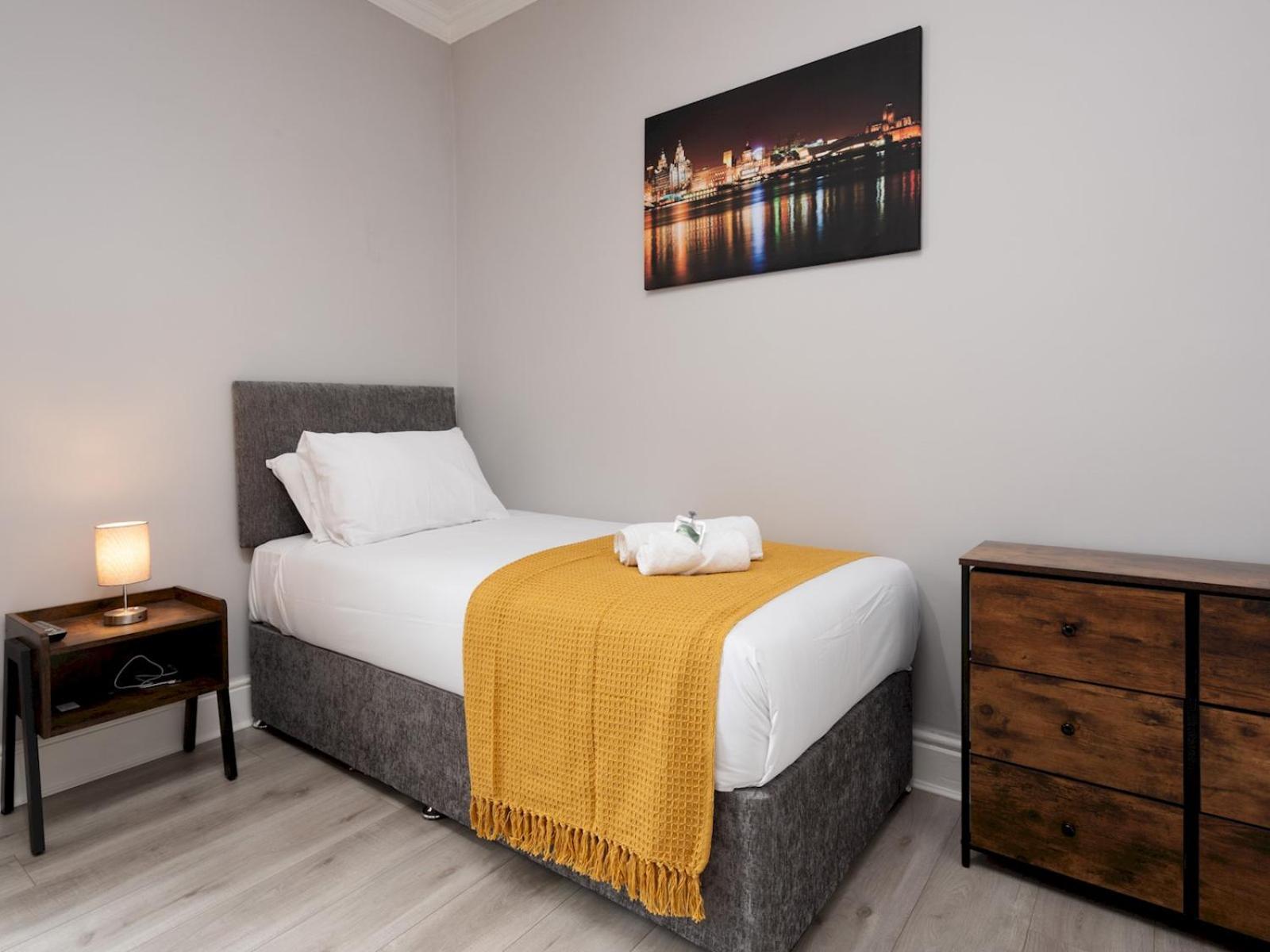 Pass The Keys Ruiskin St - Liverpool Kirkdale Terrace Sleeps 5 Parking Villa Luaran gambar