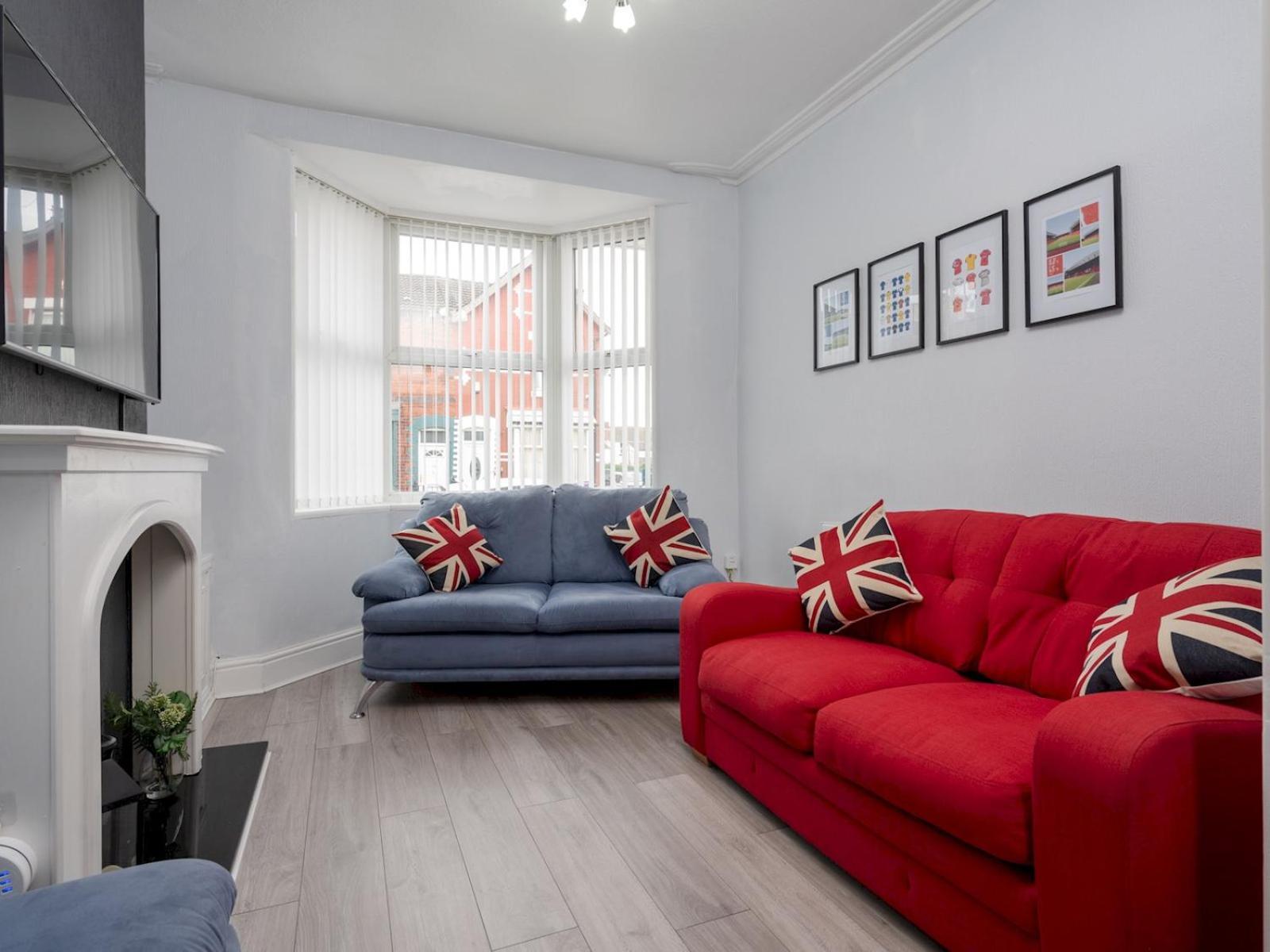 Pass The Keys Ruiskin St - Liverpool Kirkdale Terrace Sleeps 5 Parking Villa Luaran gambar